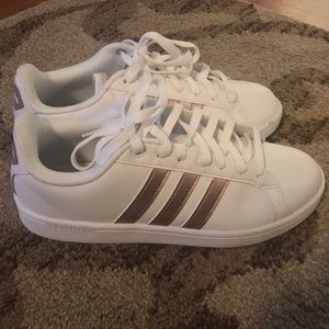Women’s Adidas cloudfoam white and rose gold 8.5